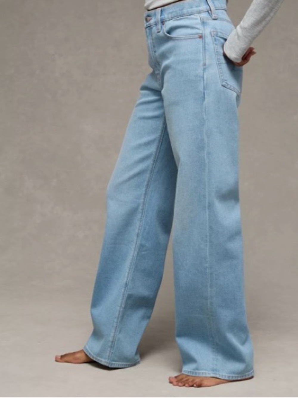 American Eagle Outfitters 12P Stovepipe Light Blue Wide-Leg Jeans